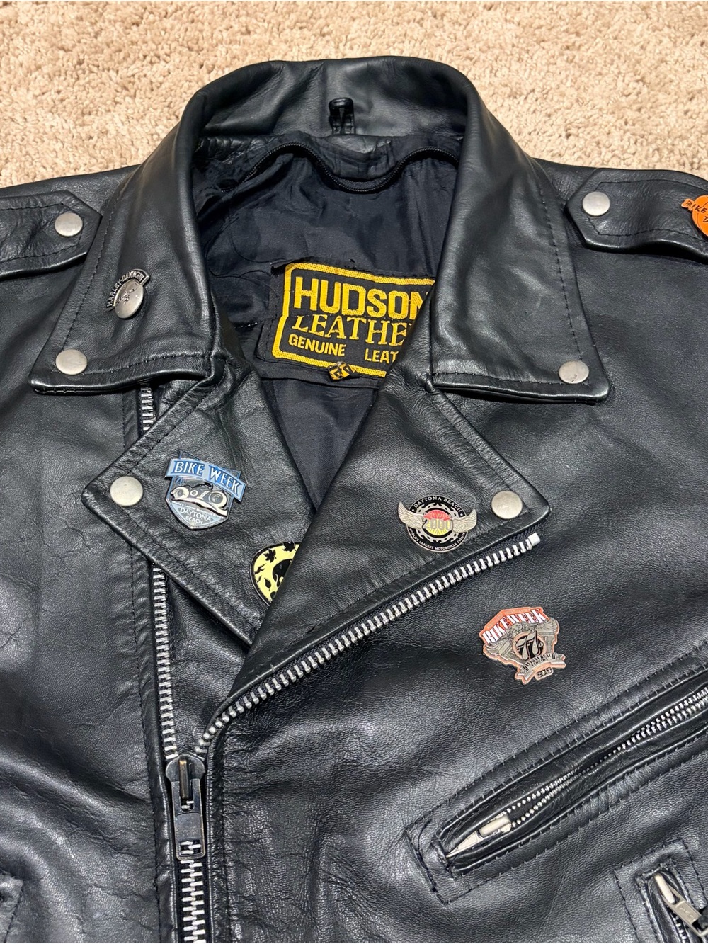 Hudson Leather Black Moto Jacket Pins Patches Men’s Size 44